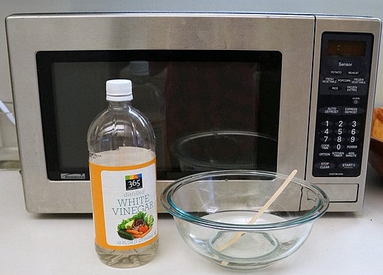 how-to-deodorize-microwave-with-vinegar